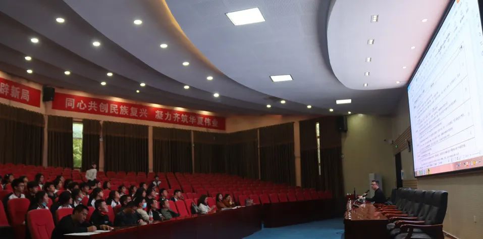 剑阁职中举行2022年“互联网+”创新创业大赛省赛赛前培训