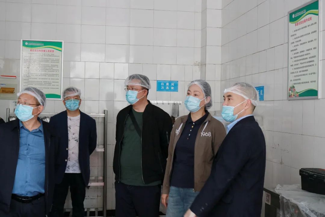 省检查组到我校开展学校食品安全抽查工作