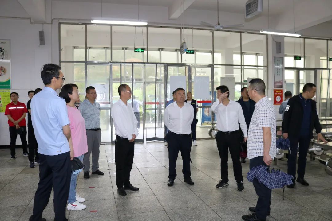 唐家华检查剑阁职中考点备考工作