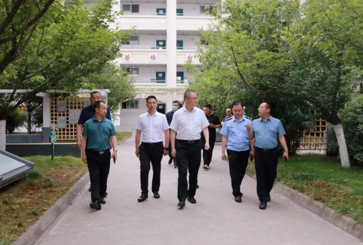 蒙宇来我校督导检查食品安全工作