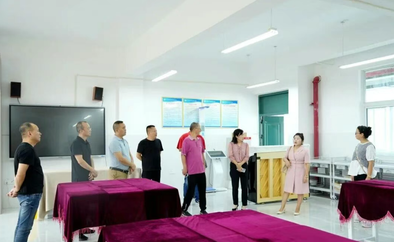 市人社局到剑阁职中调研指导第十届市职业技能大赛筹备工作